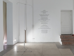 Eglė Petrošiūtė ir Liudvika Sonia Koort, „Sounds like a Silver Teaspoon“, parodos vaizdas. 2024 m. J. Sako nuotr.