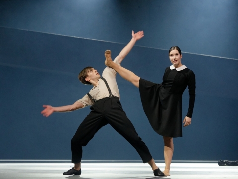 Jeronimas Krivickas ir Olesia Šaitanova balete „Procesas“. M. Aleksos nuotr.