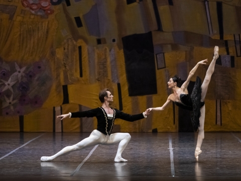 Maia Makhateli ir Alessandro Staiano Neapolio San Carlo teatro balete „Gulbių ežeras“. A. Ranzi („Studio Casaluci“) nuotr.