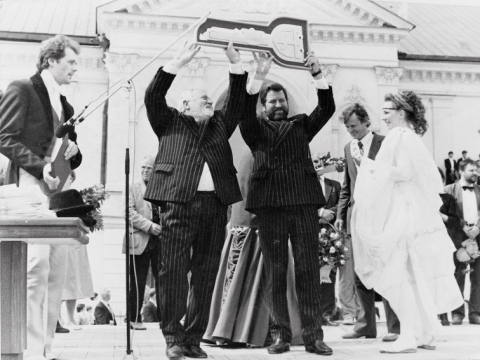 Simbolinė rakto perdavimo ceremonija, Klaipėdos dramos teatras. R. Pletkausko archyvo nuotr.
