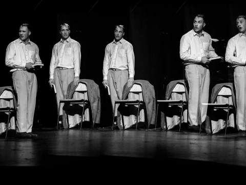 „Beveik laimingas“. „No Shoes“ teatro nuotr.