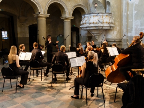 Šv. Kristoforo kamerinis orkestras, dirigentas Modestas Barkauskas
