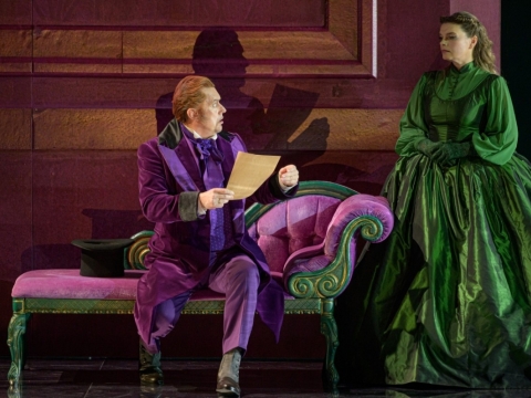 Vytautas Juozapaitis (Žoržas Žermonas), Joana Gedmintaitė (Violeta Valeri) operoje „Traviata“. M. Aleksos nuotr.