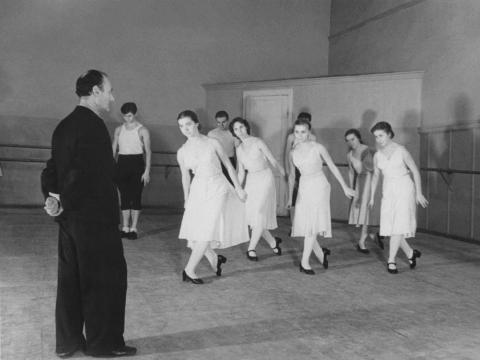 Charakterinių šokių pamoka Leningrado choreografijos mokykloje. L. Aškelovičiūtės archyvo nuotr.