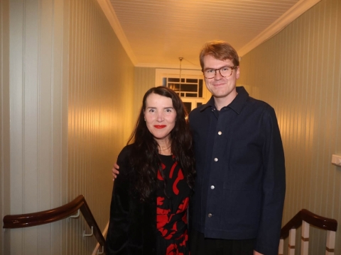 Gabrielė Labanauskaitė su režisieriumi Adolfu Smári Unnarssonu. Asmeninio archyvo nuotr.