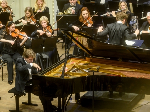 Andrius Žlabys, Martynas Stakionis ir Lietuvos nacionalinis simfoninis orkestras. D. Matvejevo nuotr.
