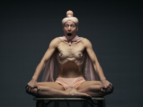 „Breast in Peace“. A. Hinchlicffe nuotr.
