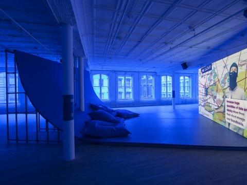 Hito Steyerl, Takumo korporacija. 2014 m.