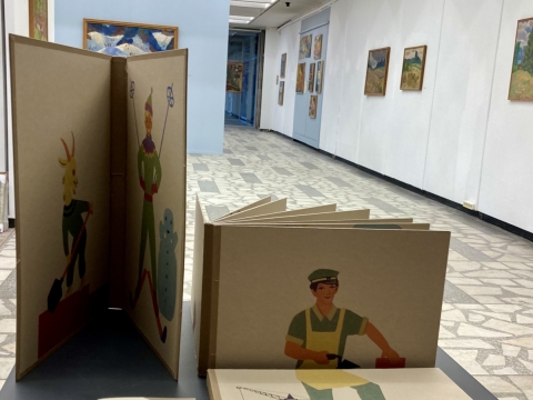Parodos „Ką padarė žirklės“ Dailininkų sąjungos galerijoje fragmentas. Autorės nuotr.