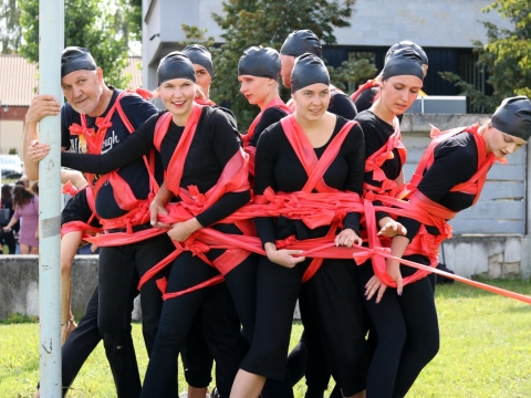 Monikos Dirsytės performansas „Kamuolys“. A. Tamulaitytės nuotr.
