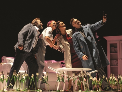 Scena iš spektaklio „Susitaikymo menas“. „Vene Teater“ nuotraukos