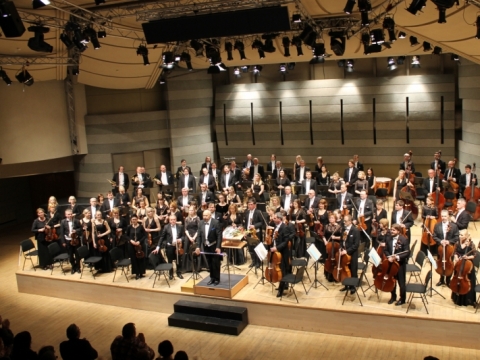 Neeme Järvi ir Estijos nacionalinis simfoninis orkestras