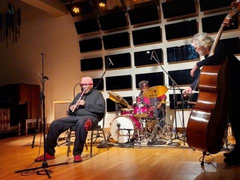 William Parker, Hamid Drake, Joe Morris. Organizatorių nuotr.