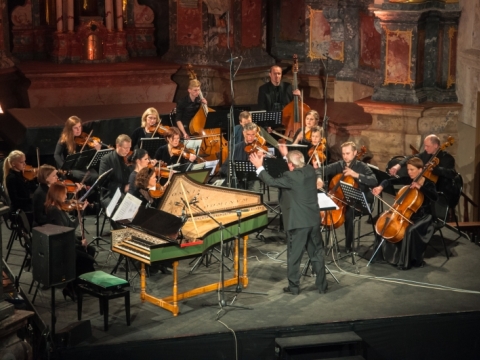 Šv. Kristoforo kamerinio orkestrui diriguoja Juha Kangas. A. Švedo nuotr.