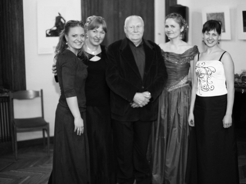 Rašytojų klube po koncerto (iš kairės): Ieva Simonavičiūtė, Aleksandra Žvirblytė, Vytautas Laurušas, Eglė Klimaitė, Giedrė Muralytė-Eriksonė

