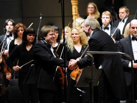 Zbignevas Levickis, Gintaras Rinkevičius ir Lietuvos valstybinis simfoninis orkestras. Nuotrauka iš LVSO archyvo