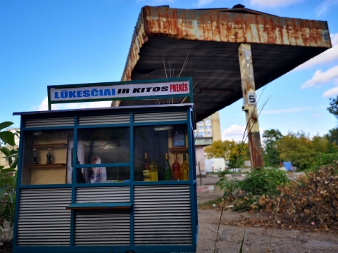 „Lūkesčiai ir kitos prekės“ kiosko maketas. L. Parulskio nuotr.