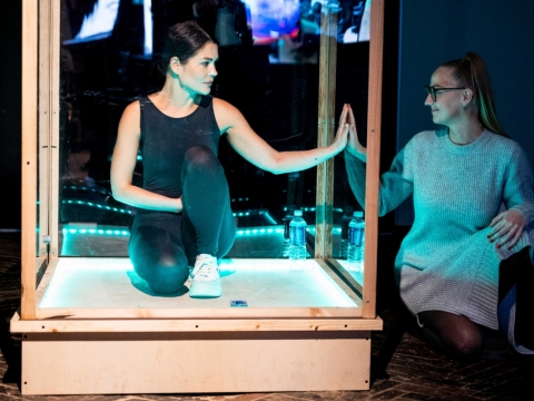 Monika Dirsytė performanse „CO2“. Organziatorių nuotr.