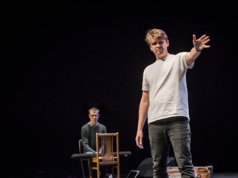  Martynas Nedzinskas spektaklyje „Nuostabūs dalykai“. D. Pu nuotr.