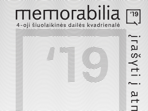 „Q19: Memorabilia. Įrašyti į atmintį“ plakatas