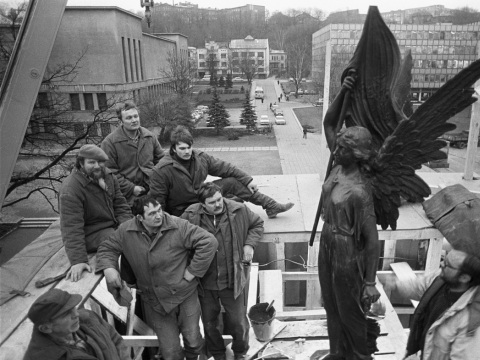 Romualdas Požerskis, Nepriklausomybės paminklo atstatymas, 1989-02-10 