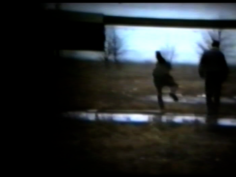 Tomas Andrijauskas, video kūrinio Gamyklos ir mes fragmentas. 1992 m.