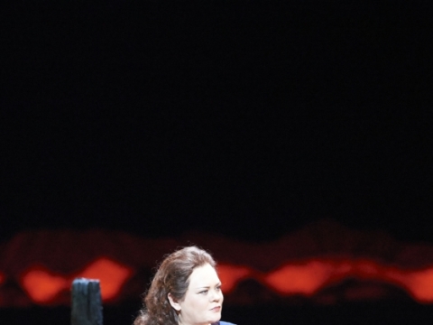 Violeta Urmana Vienos valstybinės operos spektaklyje „Tristanas ir Izolda“. Vienos valstybinės operos nuotrauka 