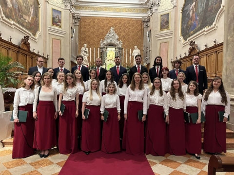 Varšuvos kardinolo Stefano Višinskio universiteto choras. Organizatorių nuotr.