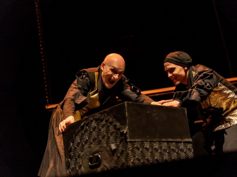 Scena iš spektaklio „Volponė“. A. Gudo nuotr.