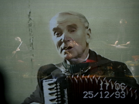 Scena iš spektaklio „Dainų šventė“. I. Vyšniauskaitės nuotr.