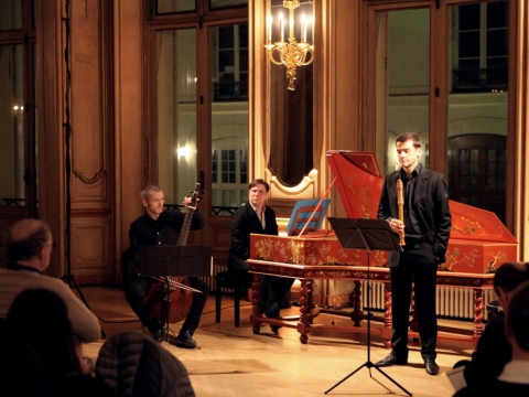 Ansamblis „Capriccio Stravagante“: Joshua Cheatham (viola da gamba), Skip Sempé (klavesinas), Julien Martin (išilginės fleitos). Iliustracija iš festivalio rengėjų archyvo