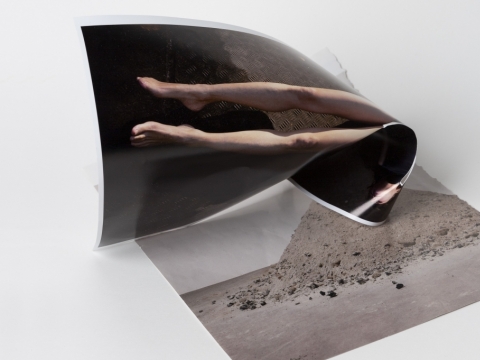 Daphne van de Velde, „The Floor Is Yours, Someone Said“. 2020 m.