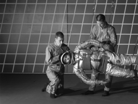 Mėnulio gravitacijos simuliatorius. 1963 m. gruodžio 11 d. NASA