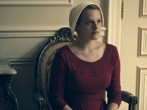 Elisabeth Moss seriale „Tarnaitės pasakojimas“