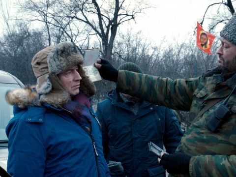  Kadras iš filmo „Donbasas“ 