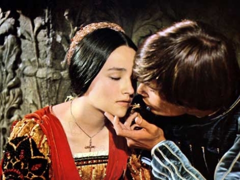 Kadras iš Franco Zeffirelli filmo „Romeo ir Džuljeta“