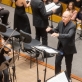 Koncertinio operos „Halka“ atlikimo akimirka. Dirigentas Janas Tomaszas Adamusas. S. Žiūros nuotr.
