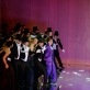 Fabienne Conrad (Manon), Ho-Yoon Chung (de Grijė) ir choras. M. Aleksos nuotr.