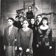 Scena iš spektaklio „Čia nebus mirties“. Vilniaus mažojo teatro archyvo nuotr.