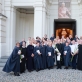 Grigališkojo choralo savaitės „Marijampolė 2024“ dalyviai po baigiamojo koncerto Marijampolės bazilikoje. 2024 08 03. K. Lapiniausko nuotr.