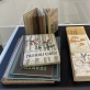 Parodos „Ką padarė žirklės“ Lietuvos nacionalinėje Martyno Mažvydo bibliotekoje fragmentas. Autorės nuotr.