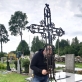Akimirka iš ekspedicijos, surengtos restauruojant kryžius Gargžduose. L. Kėrienės nuotr.