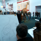 Drawing Lesson. Performatyvi intervencija parodoje documenta 12, Kaselis, Vokietija, 2007. Dalyviai: Trondheimo dailės akademijos studentai ir dėstytojai, documenta 12darbuotojai ir lankytojai, du policininkai iš Kaselio policijos departamento. Nuotrauka: Urbonas Studio